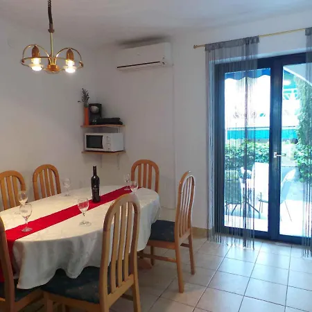 Apartment In Malinska/insel Krk 13074 *